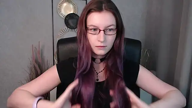 emmaxDelight online show from 10, 12, 2024