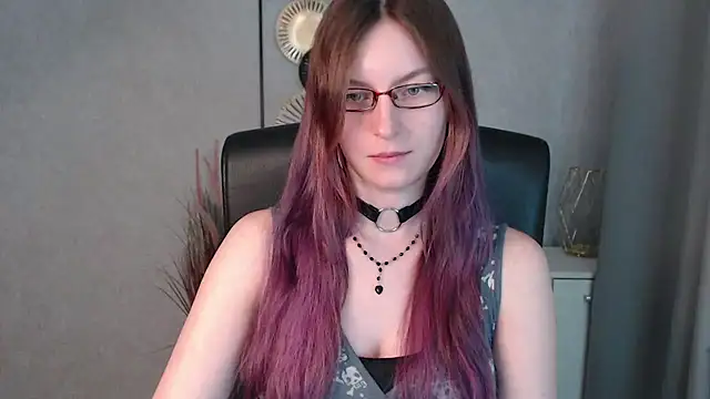 emmaxDelight online show from 18, 12, 2024