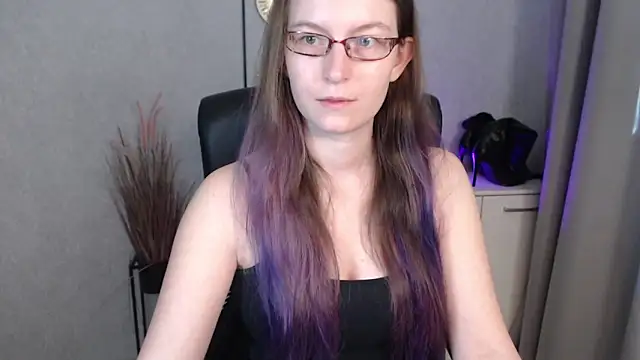 emmaxDelight online show from 11, 10, 2025