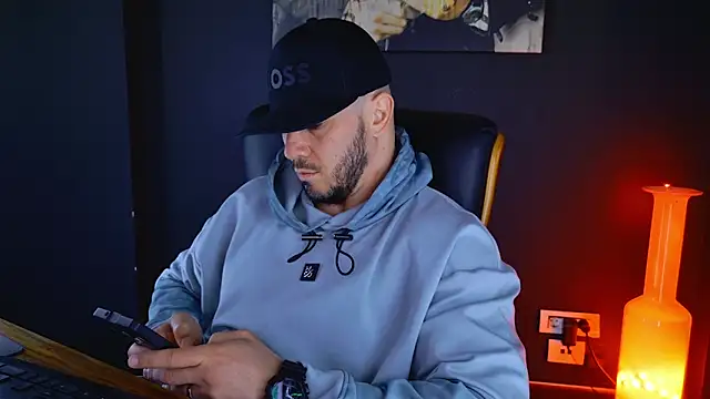 Snapshot of AngeloEric chatting on 19, 3, 2025 AngeloEric online show from 19, 3, 2025
