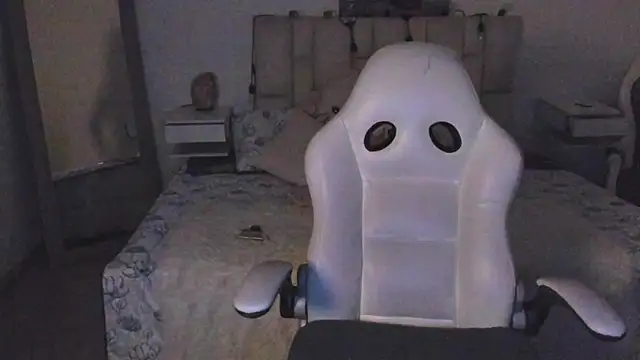 Snapshot of zoe_turnner_18 chatting on 14, 11, 2025 zoe turnner 18 online show from 14, 11, 2025