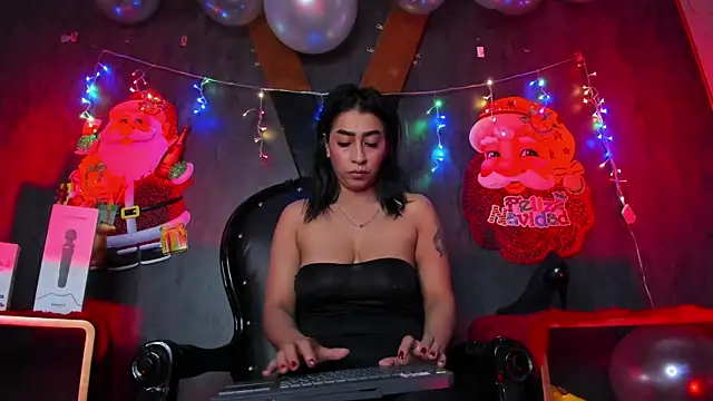 Carolina Arias online show from 13, 12, 2024
