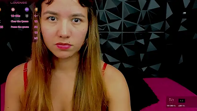 Snapshot of Sofiapeachh chatting on 7, 3, 2025 Sofiapeachh online show from 7, 3, 2025