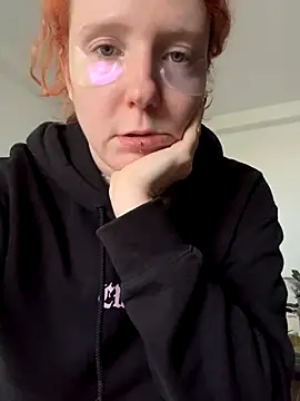 Snapshot of alt_cutie chatting on 5, 10, 2025 alt cutie online show from 5, 10, 2025