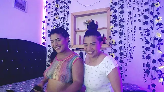 Snapshot of kaylie_dakota chatting on 25, 10, 2025 kaylie dakota online show from 25, 10, 2025