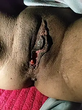 Gipsybrownpussy online show from 18, 1, 2026