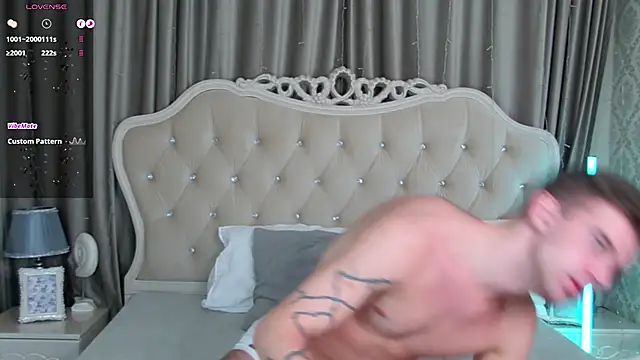 ArthurWhitee online show from 29, 1, 2025