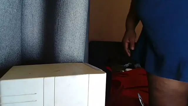 Snapshot of tinagiant chatting on 14, 11, 2025 tinagiant online show from 14, 11, 2025