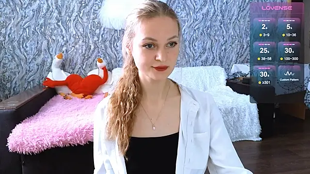 Snapshot of Elfanna chatting on 29, 9, 2025 Elfanna online show from 29, 9, 2025