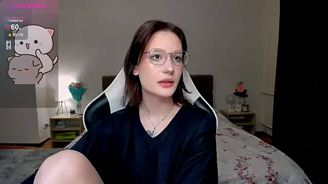 DearLia online show from 1, 2, 2025