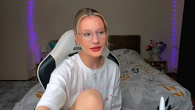 DearLia online show from 23, 9, 2025