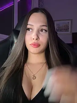 Snapshot of EricaWalls chatting on 22, 11, 2025 EricaWalls online show from 22, 11, 2025