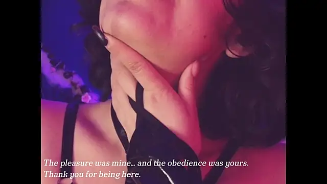 Snapshot of vanelope11 chatting on 18, 10, 2025 vanelope11 online show from 18, 10, 2025