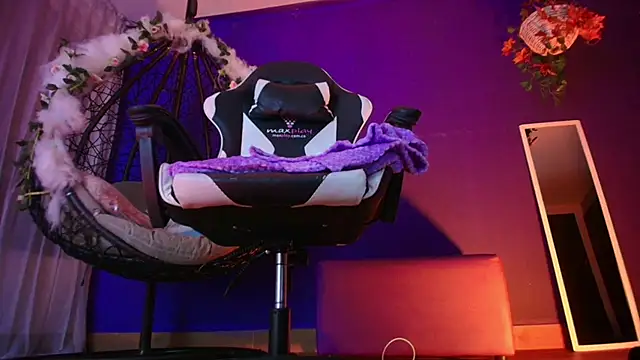 Snapshot of vanelope11 chatting on 6, 3, 2026 vanelope11 online show from 6, 3, 2026