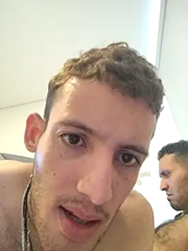 Snapshot of Duvan_Martinez23 chatting on 15, 11, 2025 Duvan Martinez23 online show from 15, 11, 2025