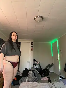 Snapshot of menaceswife chatting on 1, 12, 2024 menaceswife online show from 1, 12, 2024