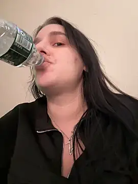 Snapshot of menaceswife chatting on 17, 1, 2025 menaceswife online show from 17, 1, 2025