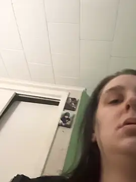 Snapshot of menaceswife chatting on 25, 2, 2025 menaceswife online show from 25, 2, 2025