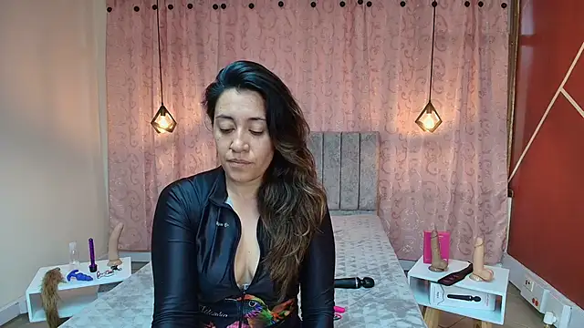 VioletaScott  online show from 11, 11, 2025