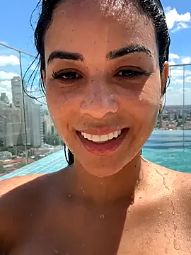 Snapshot of Laisabrazil chatting on 22, 10, 2025 Laisabrazil online show from 22, 10, 2025