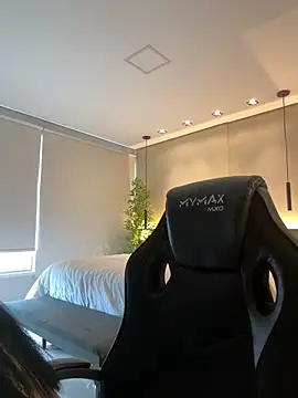 Snapshot of Laisabrazil chatting on 24, 11, 2025 Laisabrazil online show from 24, 11, 2025