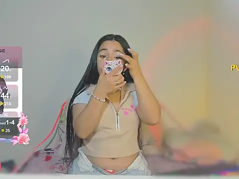 Snapshot of litle_mily_ chatting on 13, 11, 2025 litle mily online show from 13, 11, 2025