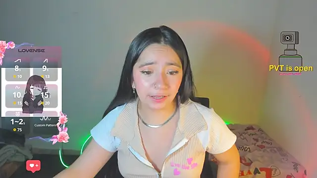 Snapshot of litle_mily_ chatting on 16, 12, 2025 litle mily online show from 16, 12, 2025