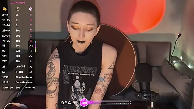 lovelylucyy online show from 18, 2, 2025