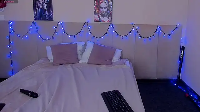 Snapshot of MuscleXXXBarbie chatting on 10, 9, 2025 MuscleXXXBarbie online show from 10, 9, 2025