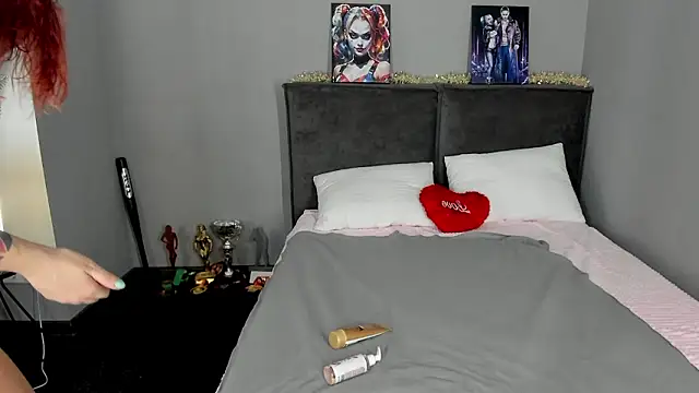 MuscleXXXBarbie online show from 12, 2, 2026