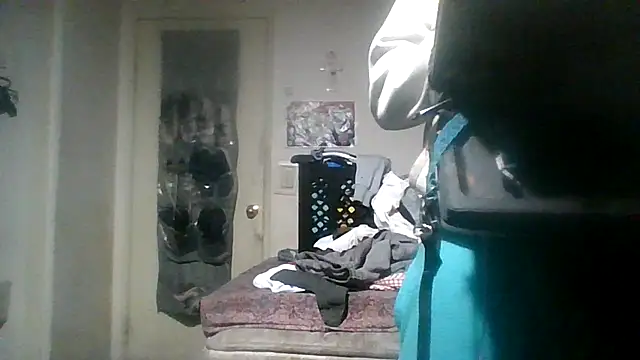 Snapshot of HBYAM chatting on 8, 11, 2025 HBYAM online show from 8, 11, 2025