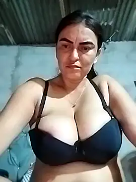 Snapshot of Horny-Mommy-Dirty chatting on 21, 2, 2025 Horny-Mommy-Dirty online show from 21, 2, 2025