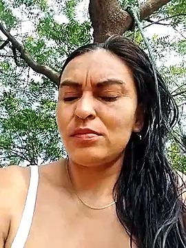 Snapshot of Horny-Mommy-Dirty chatting on 27, 2, 2025 Horny-Mommy-Dirty online show from 27, 2, 2025