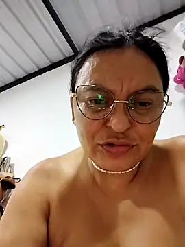 Horny-Mommy-Dirty online show from 1, 3, 2026