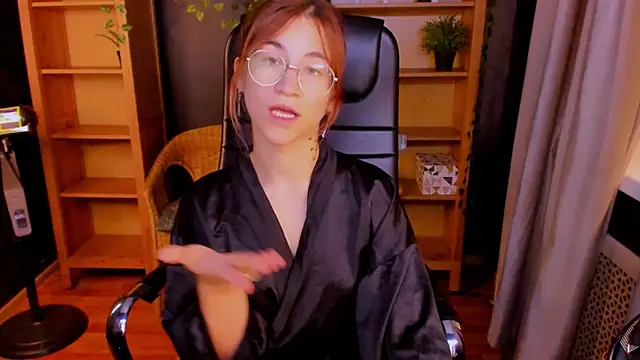Moon13152 online show from 28, 9, 2025
