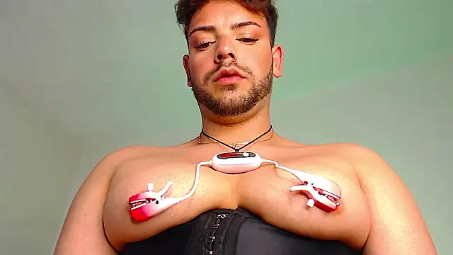 Snapshot of Logan_cocky chatting on 7, 3, 2026 Logan cocky online show from 7, 3, 2026