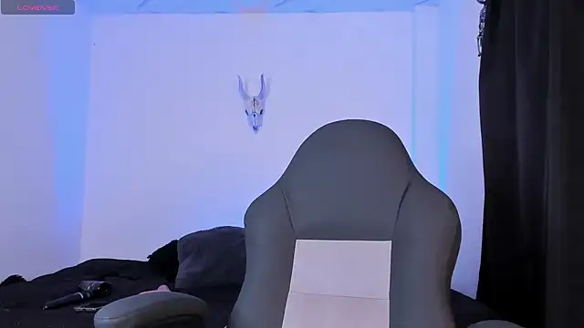 Aliz01 online show from 2, 12, 2025