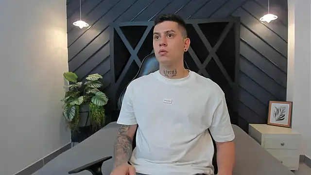 Yeiko Romero  online show from 12, 1, 2025