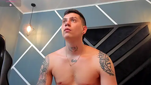 Yeiko Romero  online show from 14, 1, 2025