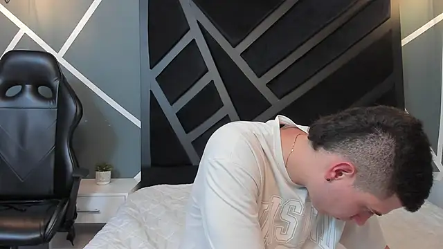 Yeiko Romero  online show from 21, 1, 2025