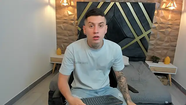 Yeiko Romero  online show from 8, 2, 2025