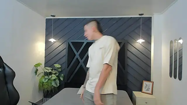 Yeiko Romero  online show from 1, 3, 2025