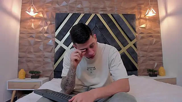 Yeiko Romero  online show from 20, 3, 2025