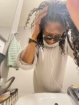 Snapshot of wynterheat chatting on 7, 1, 2025 wynterheat online show from 7, 1, 2025