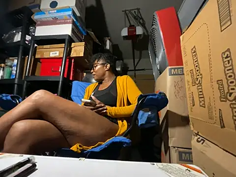 Snapshot of wynterheat chatting on 10, 10, 2025 wynterheat online show from 10, 10, 2025