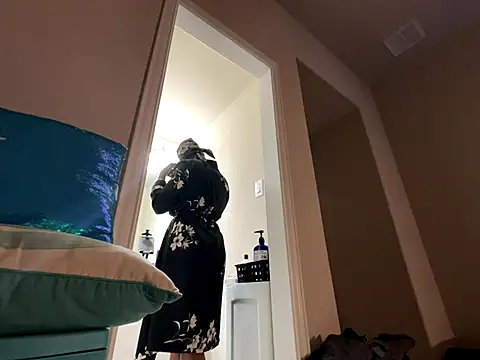 Snapshot of wynterheat chatting on 19, 10, 2025 wynterheat online show from 19, 10, 2025