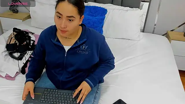 Ayla martinez online show from 5, 2, 2025
