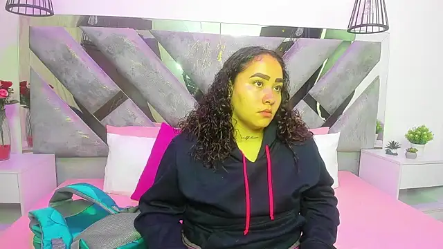 Ayla martinez online show from 10, 9, 2025