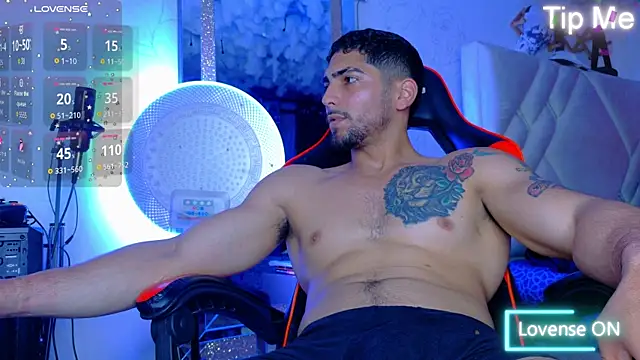 Rich boy01 online show from 16, 11, 2025