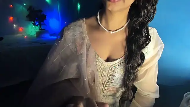 Snapshot of aarjulove chatting on 28, 10, 2025 aarjulove online show from 28, 10, 2025